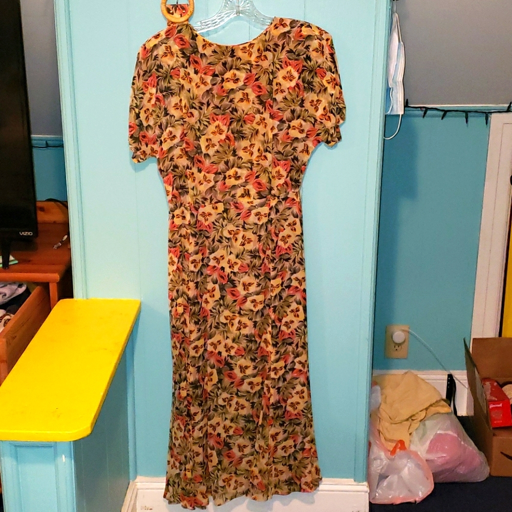 VINTAGE Floral Dress & Belt